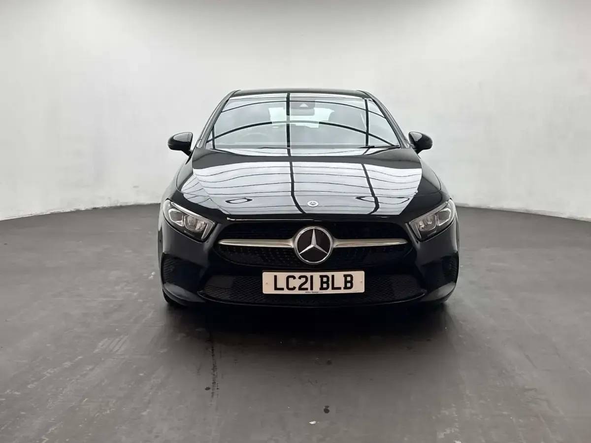 Used Mercedes A180 Executive 136 HP (100 kW) 2021 Black Hatchback