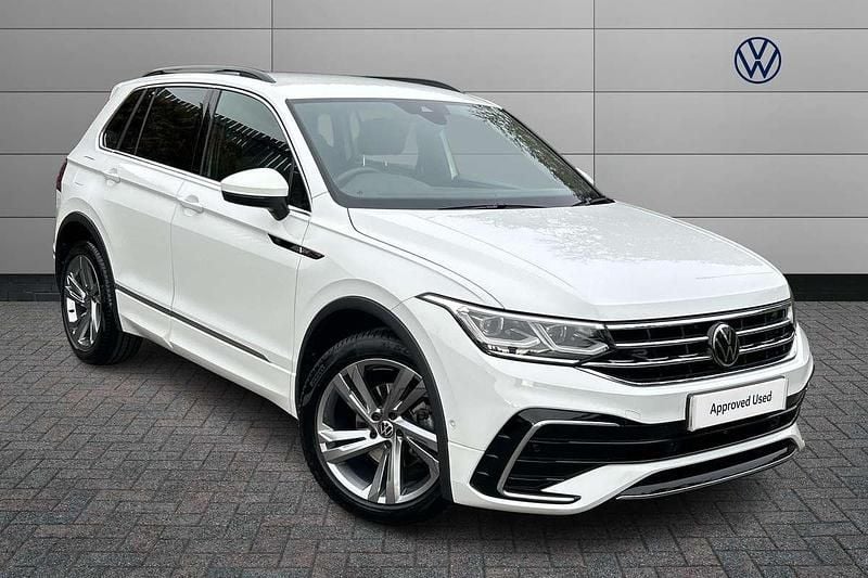 White Used 2024 VW Tiguan R-line Edition SUV | £28,127 (Fair price) - Image 1/4