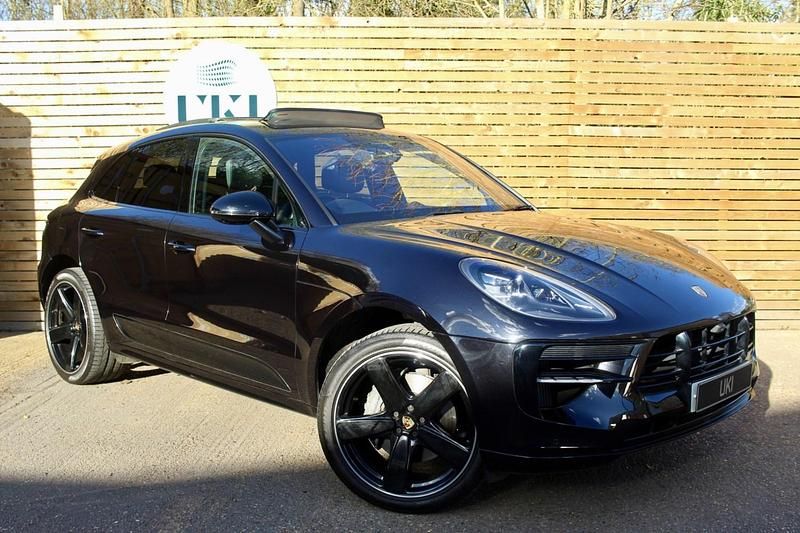 Used Porsche Macan 354 HP (260 kW) 2021 Black SUV