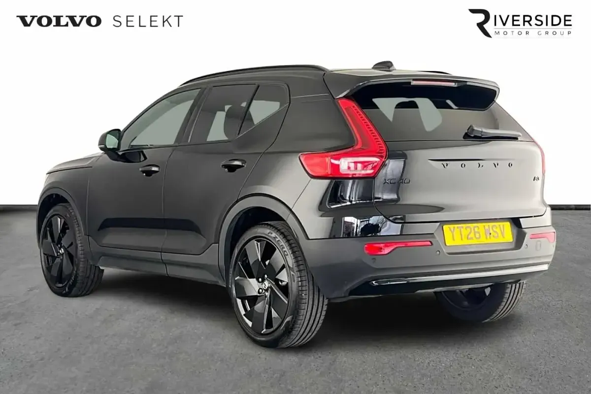 Used Volvo XC40 Plus 163 HP (119 kW) 2026 Onyx black SUV