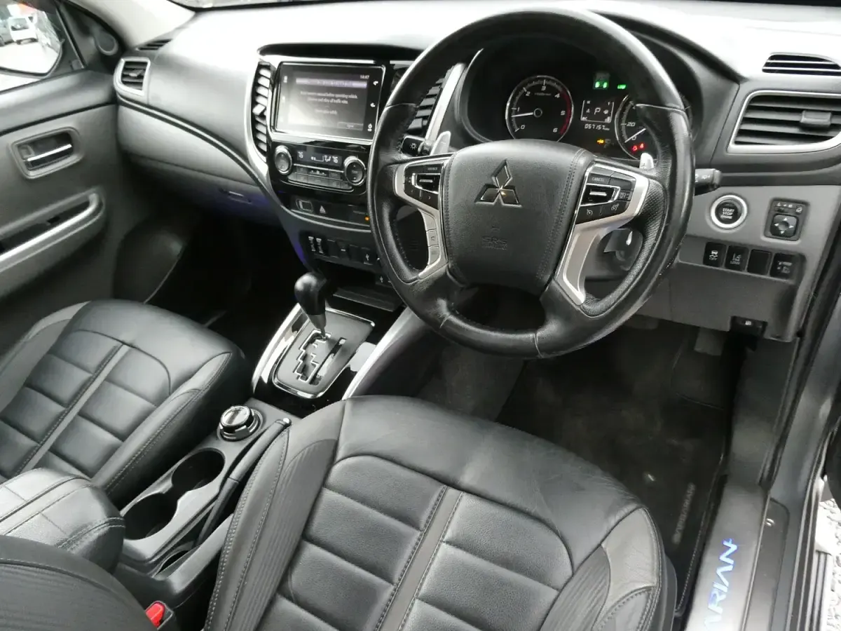 Used Mitsubishi L200 181 HP (133 kW) 2018 Grey Pickup