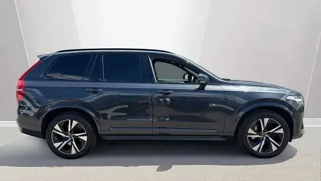 Used Volvo XC90 R-Design 235 HP (172 kW) 2020 SUV