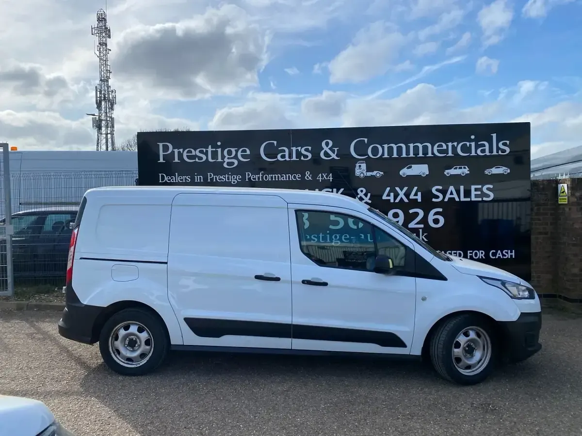 Used Ford Transit Connect 100 HP (73 kW) 2020 White MPV