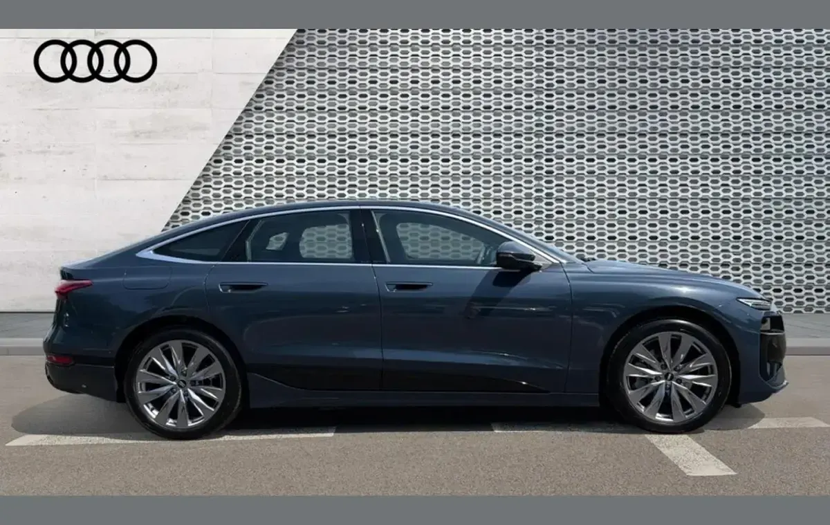 New Audi A6 e-tron Sport 210 kW (286 HP) 2026 Blue Hatchback