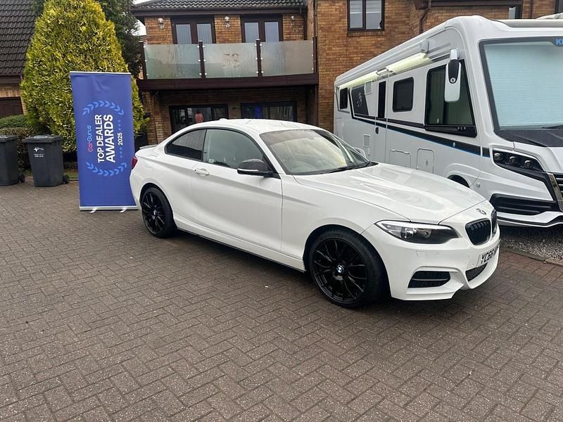 White Used 2016 BMW 218 Sport Line Coupe | £8,495 (Fair price) - Image 1/2
