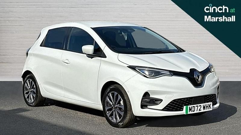 White Used 2022 Renault Rapid GT-Line Hatchback | £11,014 (Fair price) - Image 1/4