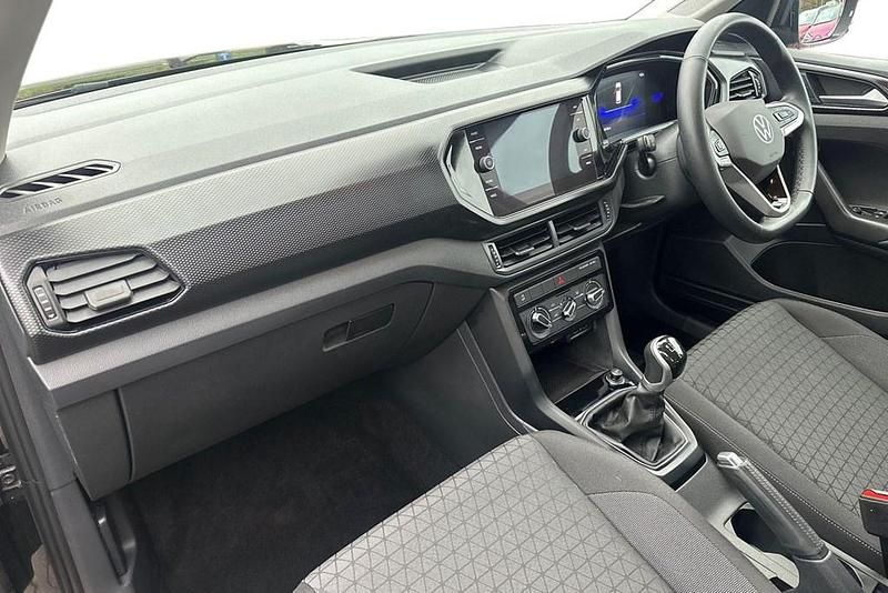 Used VW T-Cross SE 95 HP (69 kW) 2022 Black SUV