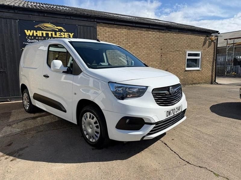Used Vauxhall Combo Sportive 100 HP (73 kW) 2021 White MPV