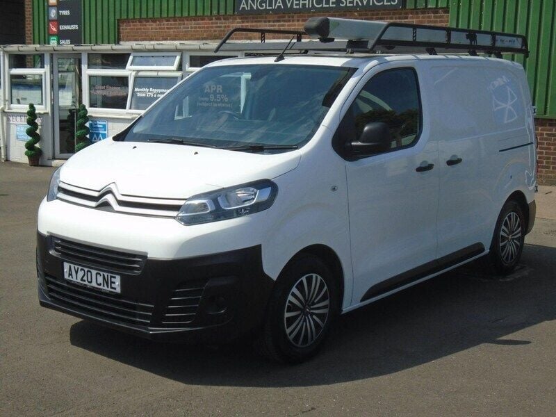 White Used 2020 Citroën Dispatch MPV | £9,990 (Fair price) - Image 1/4