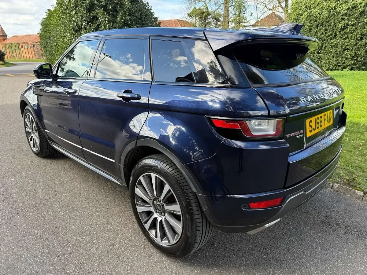 Used Land Rover Range Rover evoque HSE Dynamic 2016 Blue Estate