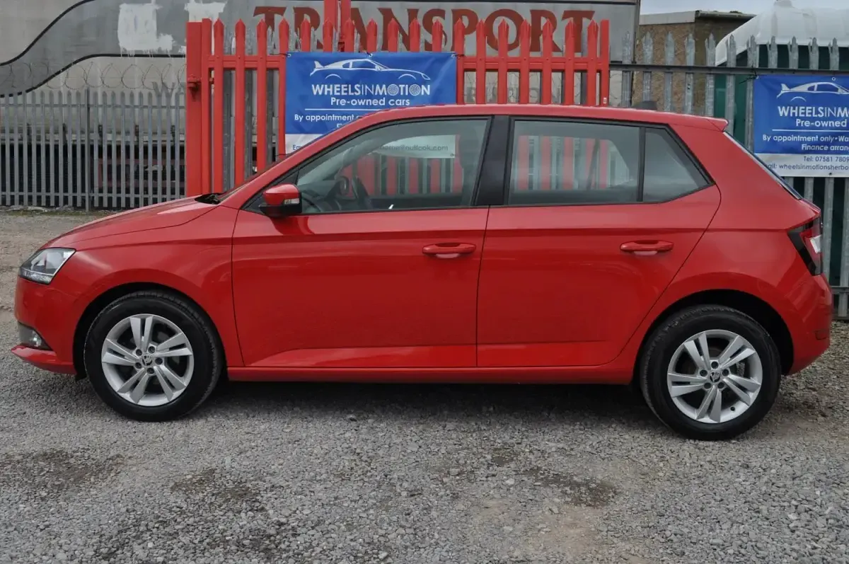 Used Skoda Fabia SE 75 HP (55 kW) 2018 Red Hatchback