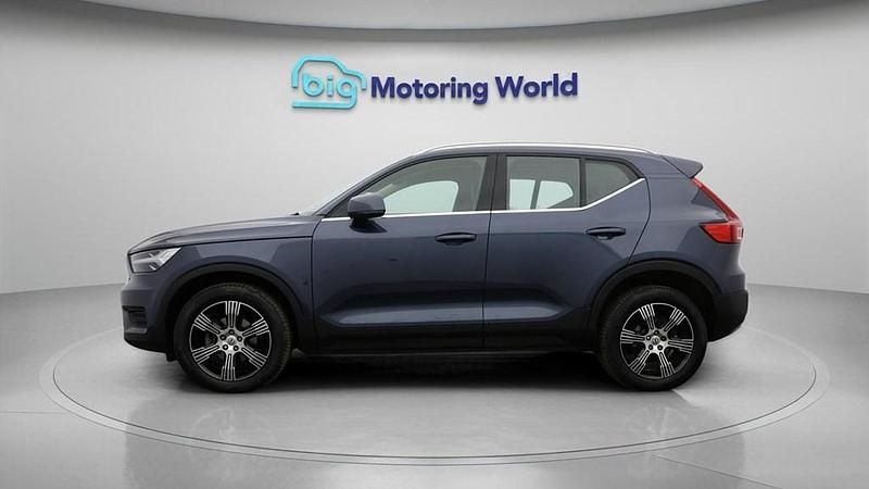 Used Volvo XC40 Inscription 163 HP (119 kW) 2022 Blue SUV