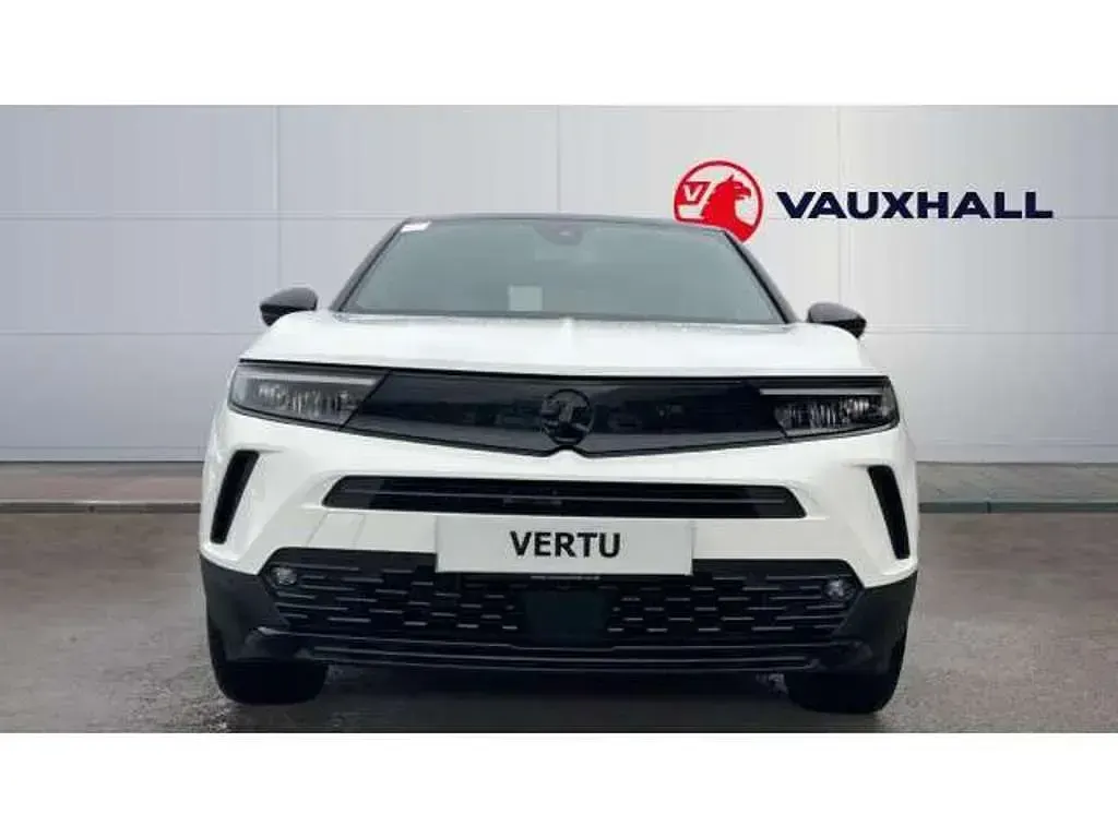 Used Vauxhall Mokka GS Line 131 HP (96 kW) 2022 White SUV