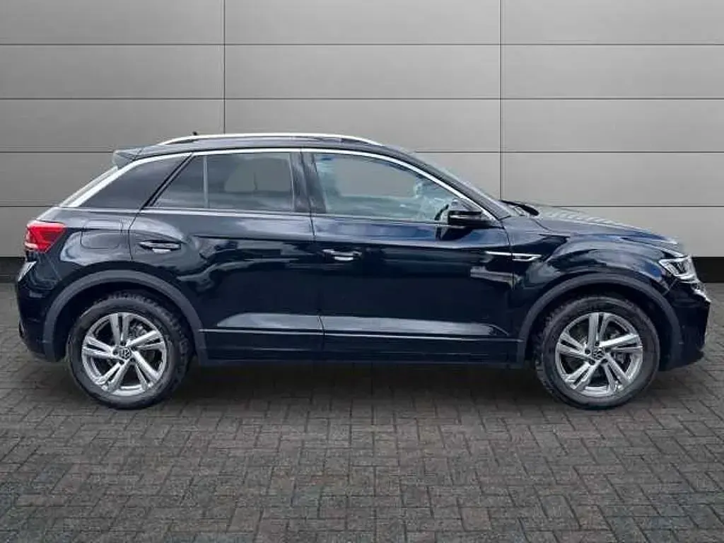 Used VW T-Roc R-line 150 HP (110 kW) 2025 Black SUV