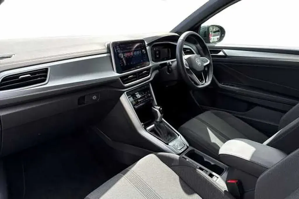 Usado VW T-Roc Style 150 HP (110 kW) 2022 Azul SUV