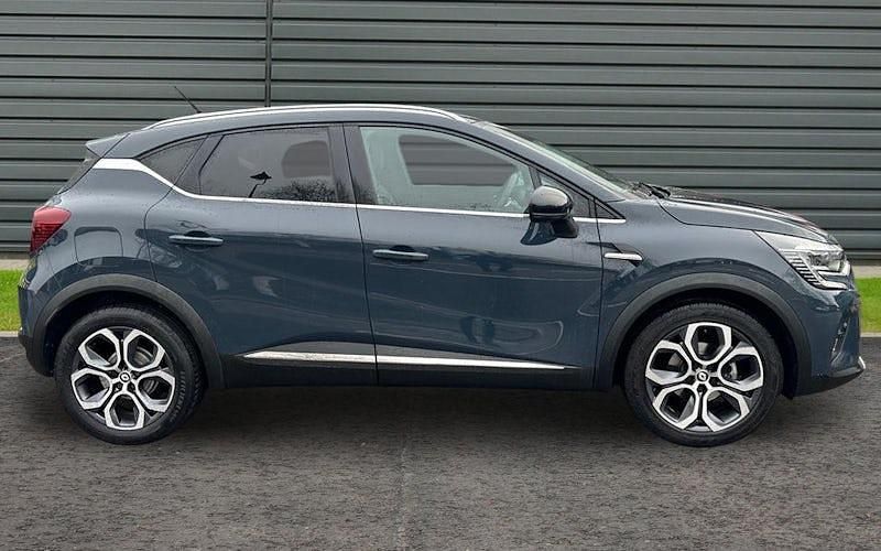 Used Renault Captur SE 91 HP (66 kW) 2022 SUV