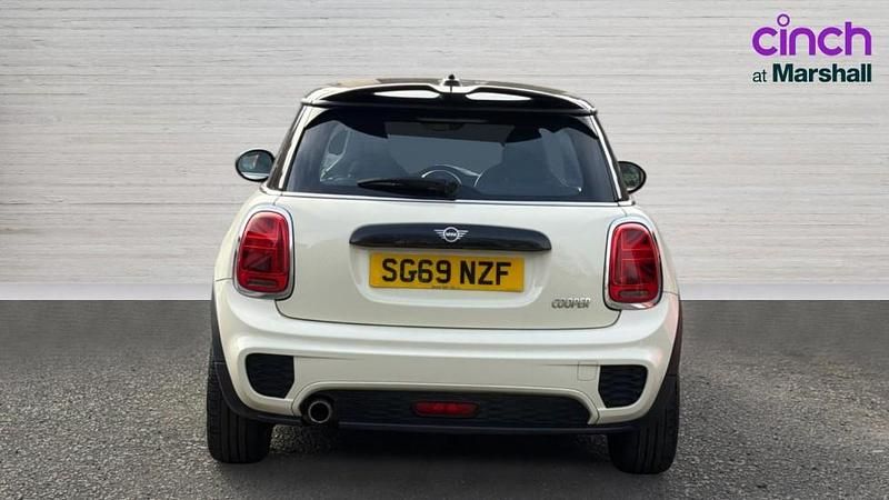 Used Mini Cooper Sport 136 HP (100 kW) 2019 White Hatchback