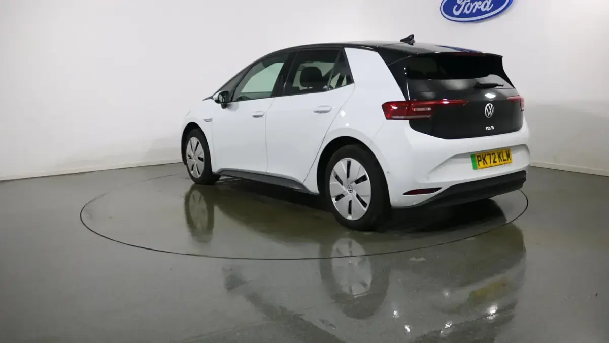 Used VW ID.3 Pro Performance 150 kW (204 HP) 2022 White Hatchback