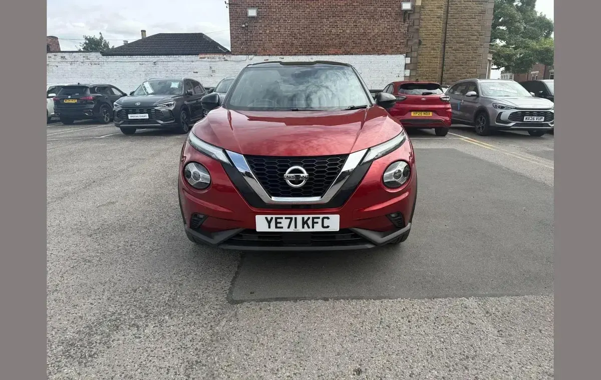 Used Nissan Juke Tekna 114 HP (83 kW) 2021 Red SUV