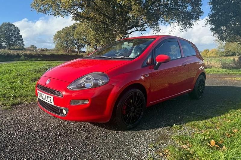 Red Used 2013 Fiat Punto Easy Hatchback | £1,995 (Fair price) - Image 1/1