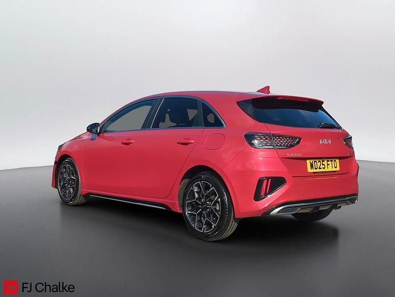 Used Kia Ceed GT-Line 138 HP (101 kW) 2025 Red Hatchback
