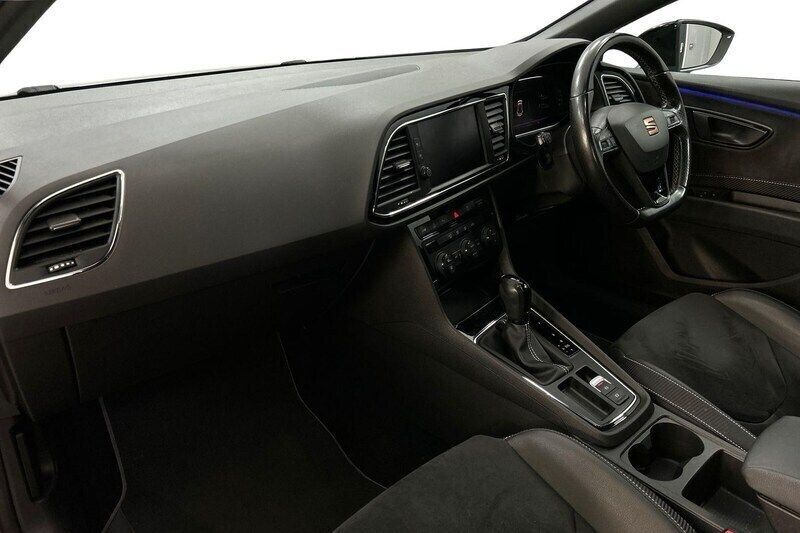 Image 3/4