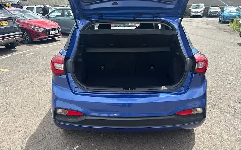 Used Hyundai i20 Premium 84 HP (61 kW) 2020 Hatchback