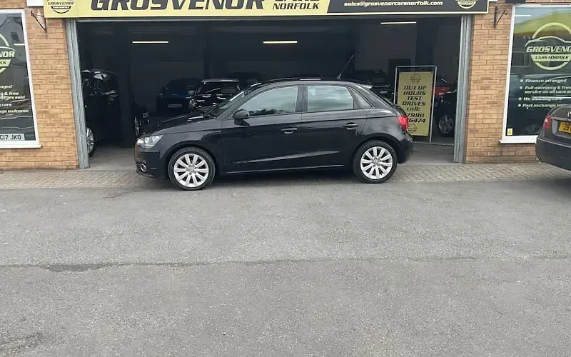Usado Audi A1 Sportback Sport 86 HP (63 kW) 2013 Preto Citadino