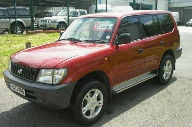Used Toyota Land Cruiser 123 HP (90 kW) 2000 SUV