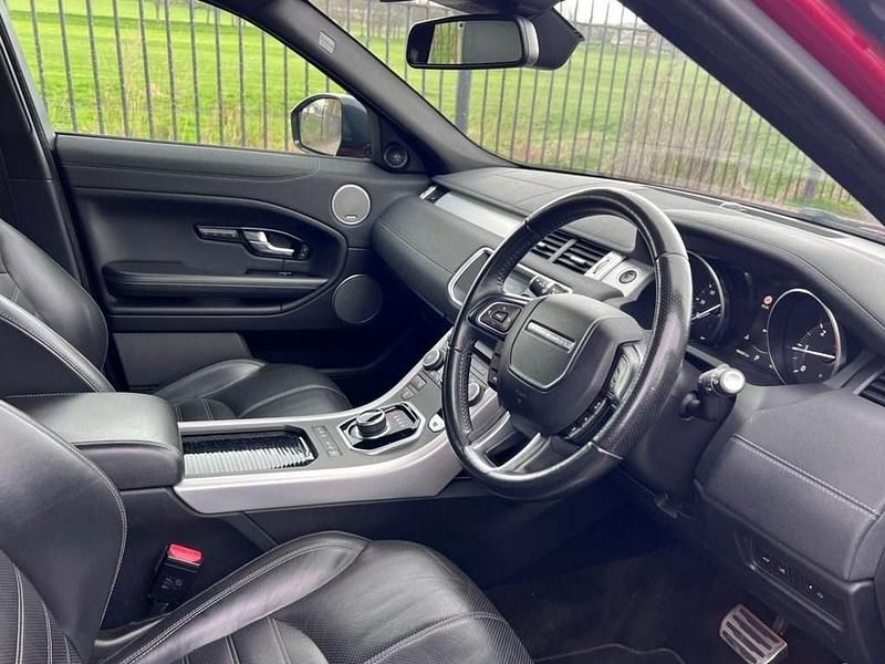 Used Land Rover Range Rover evoque HSE Dynamic 180 HP (132 kW) 2017 Red SUV