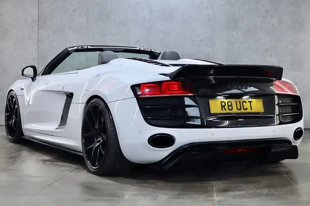 Used Audi R8 Spyder Business 525 HP (386 kW) 2010 White Cabriolet