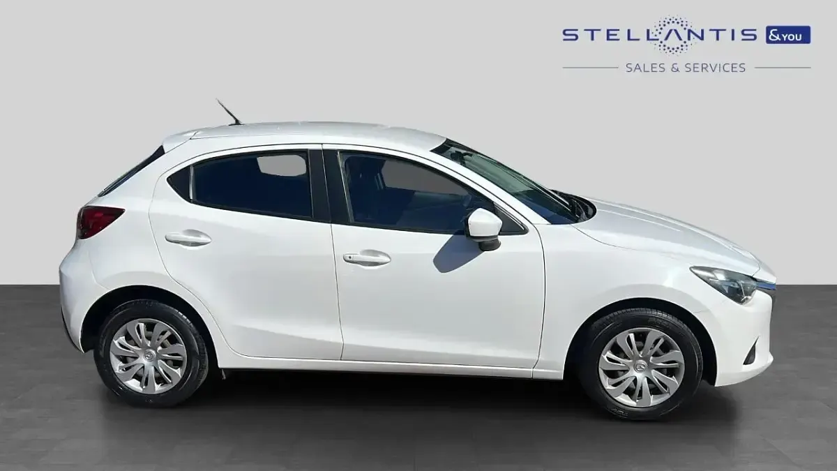Begagnad Mazda 2 74 HK (54 kW) 2016 Vit