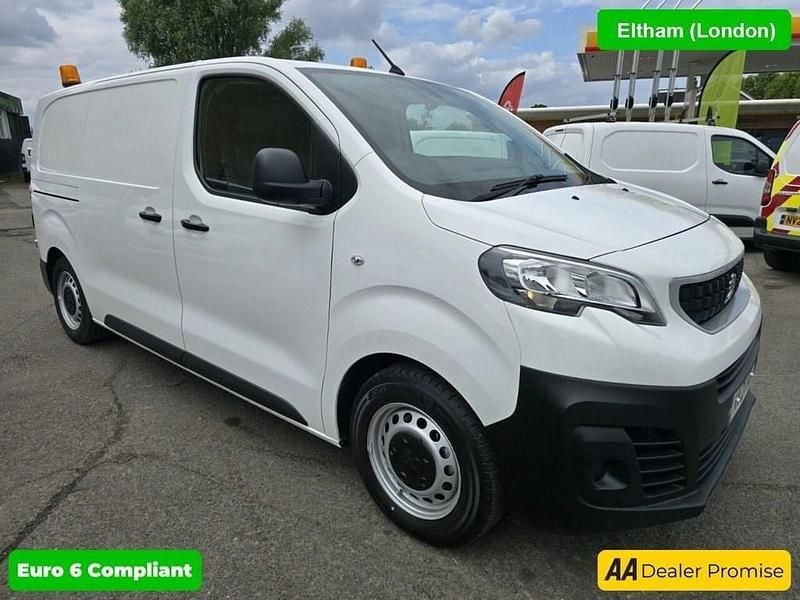 White Used 2021 Peugeot Expert Van | £10,499 (Good price) - Image 1/4