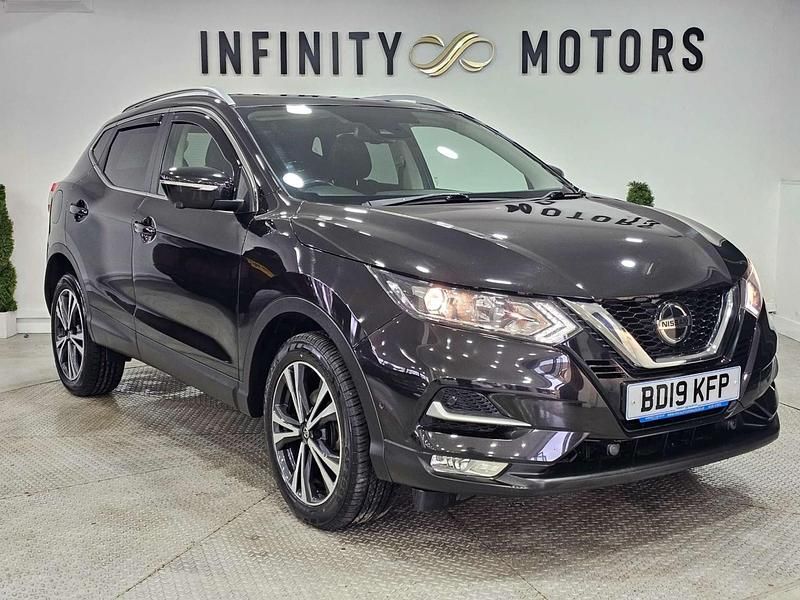 Used Nissan Qashqai N-Connecta 115 HP (84 kW) 2019 Black SUV