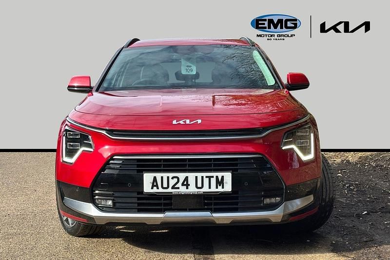 Used Kia Niro 139 HP (102 kW) 2024 Red SUV