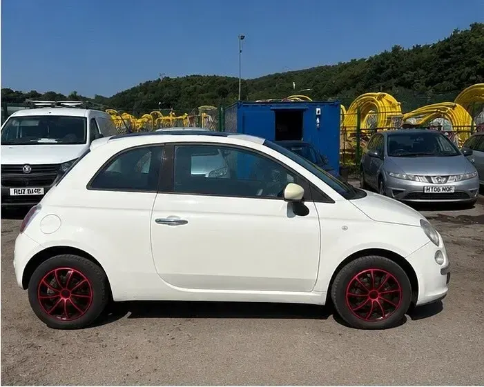 Used Fiat 500 Pop 69 HP (50 kW) 2010 White Hatchback