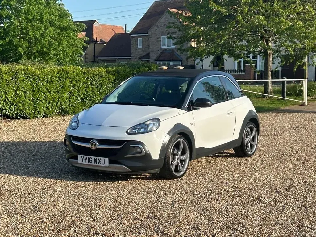 Usado Vauxhall Adam Rocks 2016 Blanco Utilitario