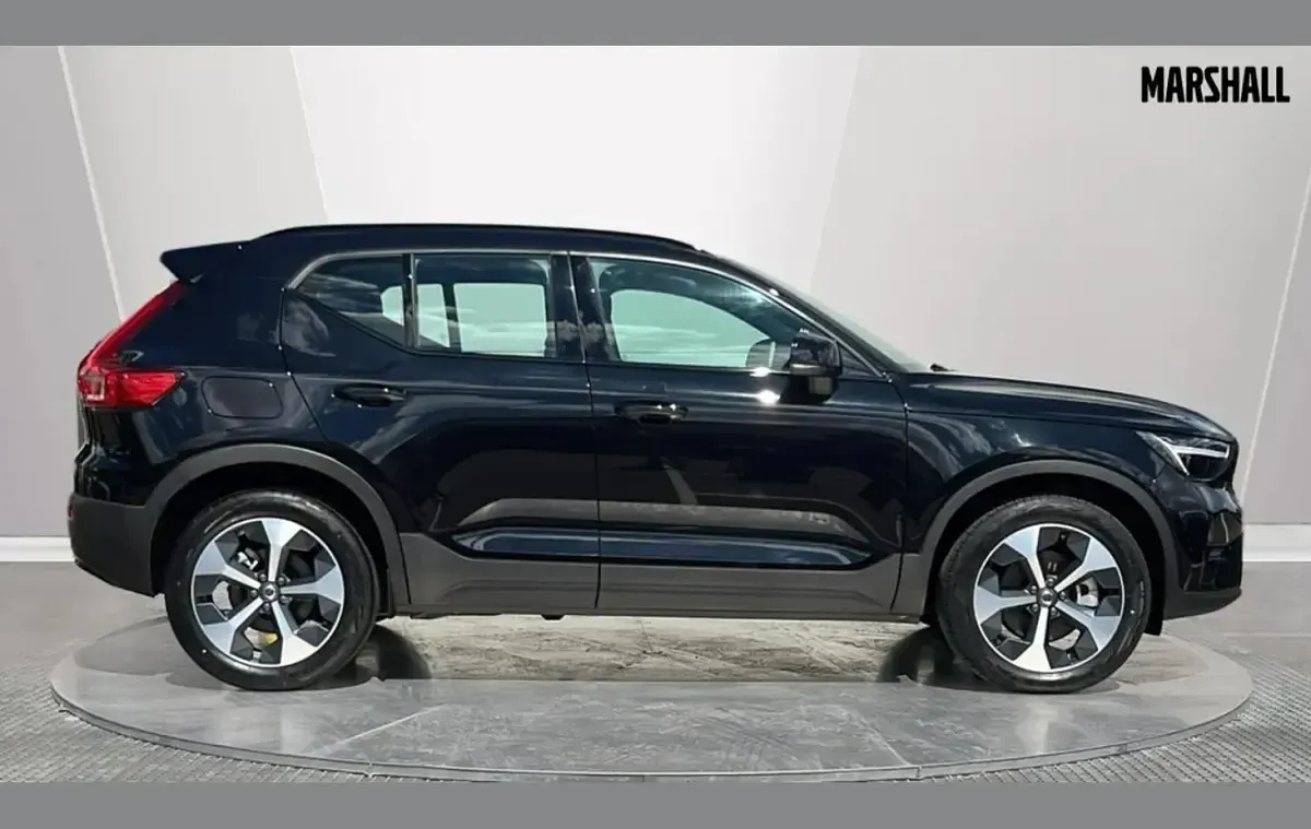 Used Volvo XC40 Plus 161 HP (118 kW) 2024 Black SUV