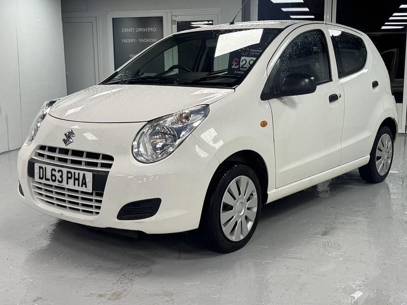 White Used 2014 Suzuki Alto Hatchback | £2,995 (Fair price) - Image 1/4