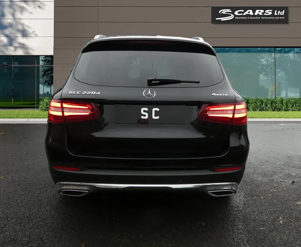Usado Mercedes GLC220 2017 Preto Carrinha