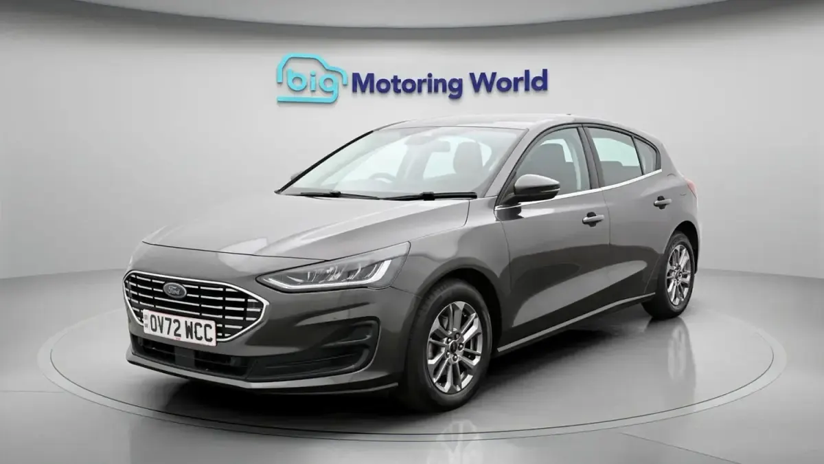 Gebraucht Ford Focus Titanium 155 PS (114 kW) 2022 Grau Kleinwagen