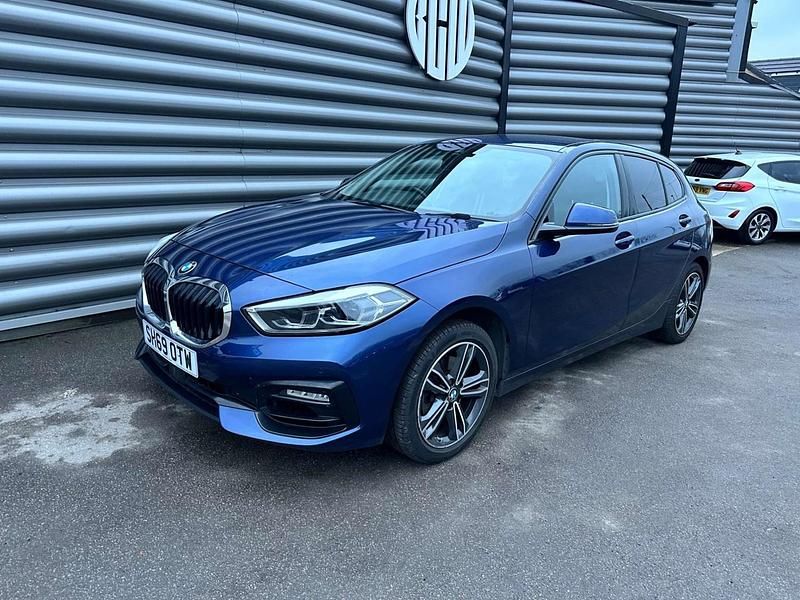 Used BMW 118 Sport Line 2019 Blue Hatchback