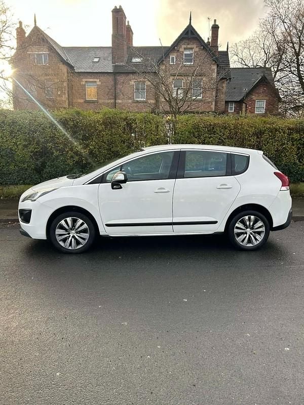 Used Peugeot 3008 Active 2016 White Hatchback