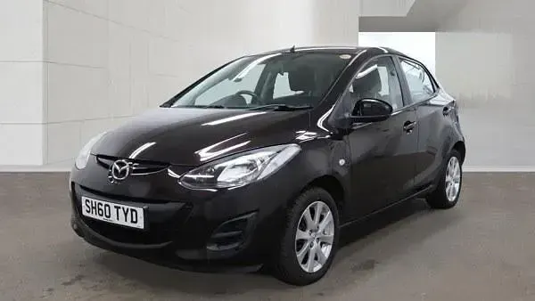 Used Mazda 2 101 HP (74 kW) 2011 Red Hatchback