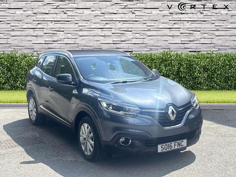 Grey Used 2016 Renault Kadjar Dynamique SUV | £6,800 (Fair price) - Image 1/3
