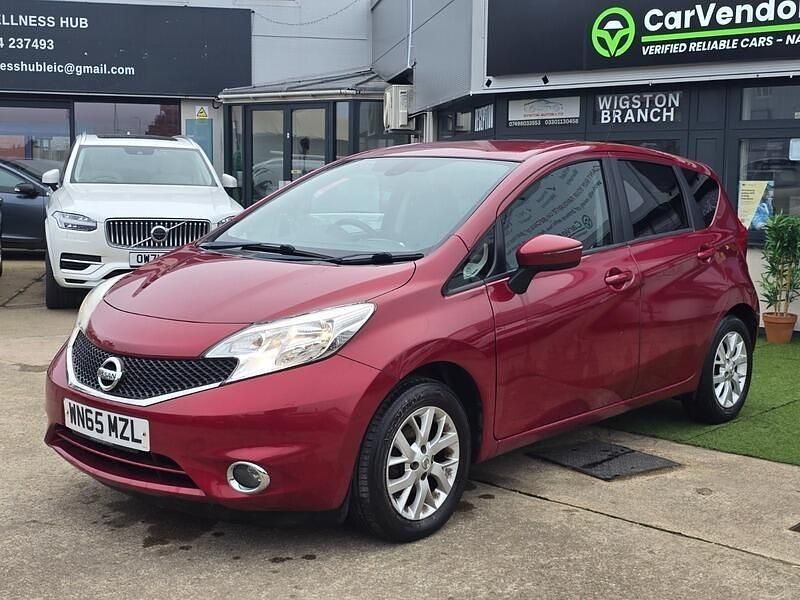 Begagnad Nissan Note Acenta Premium 90 HK (66 kW) 2015 Röd Halvkombi
