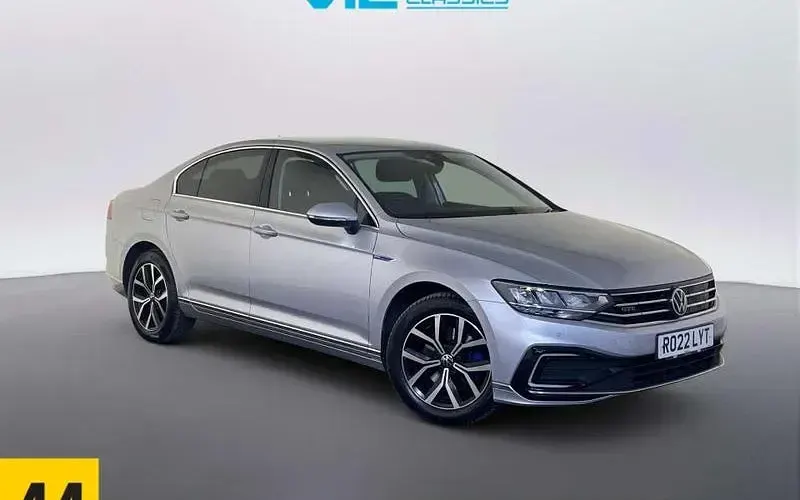 Used VW Passat GTE 218 HP (160 kW) 2022 Estate
