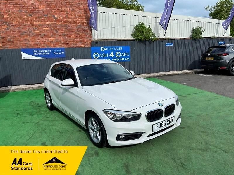 White Used 2016 BMW 118 Hatchback | £9,995 (Good price) - Image 1/3