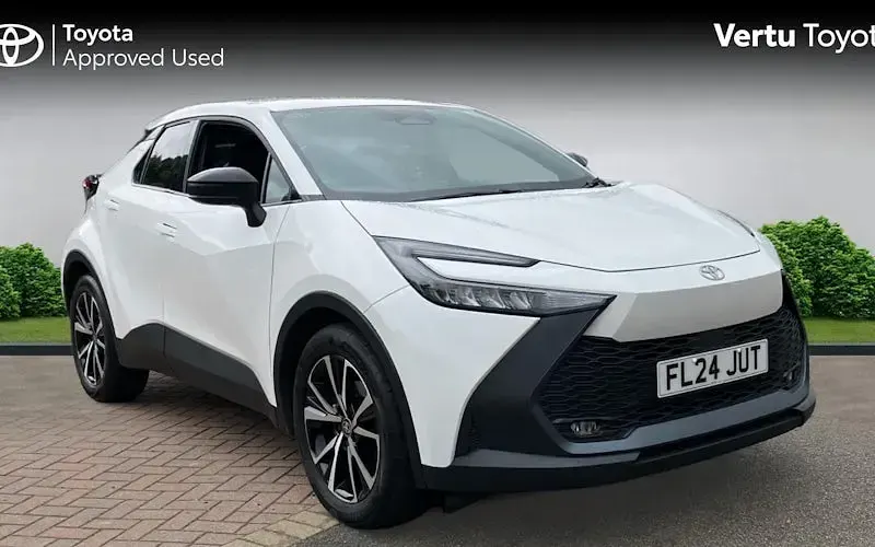 Used Toyota C-HR Design 140 HP (102 kW) 2026 SUV