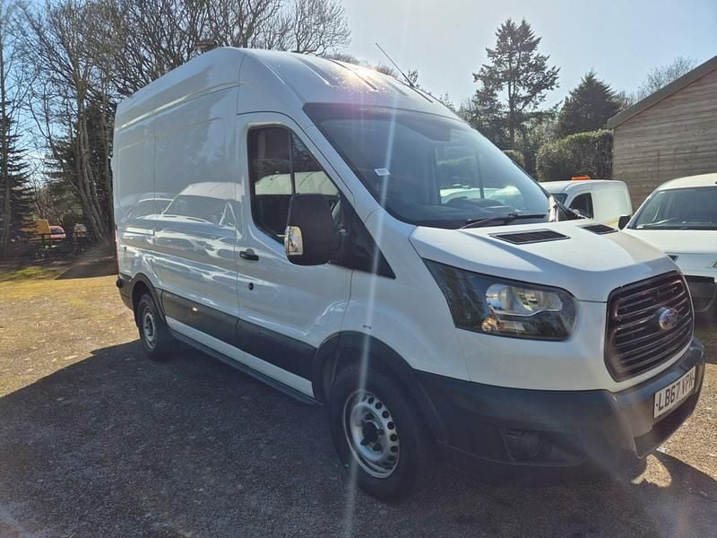 Used Ford Transit 130 HP (95 kW) 2018 White MPV
